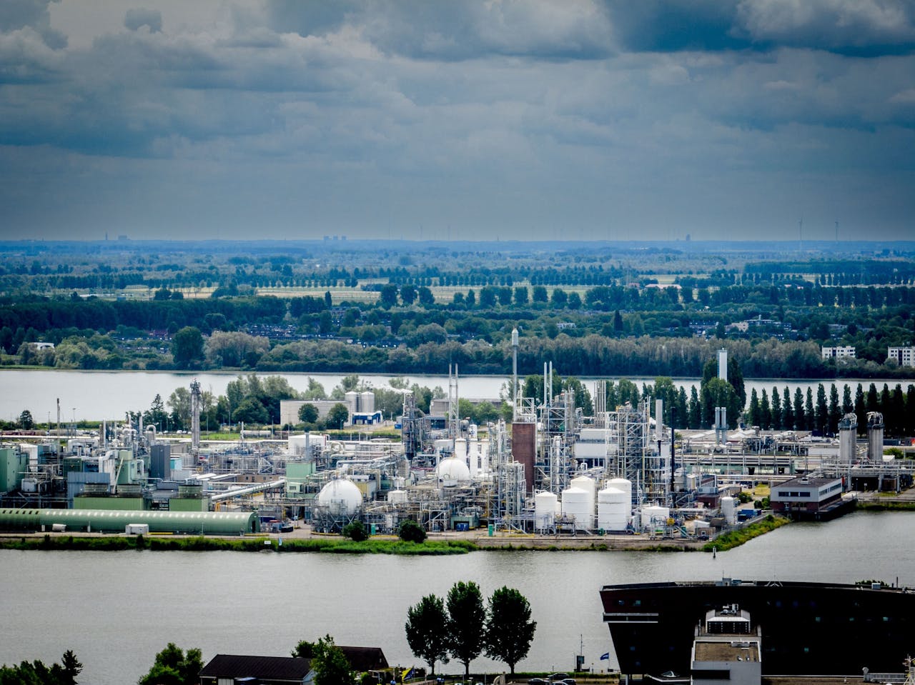 De teflonfabriek van Chemours in Dordrecht