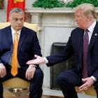 Trump herinnert Orbán aan zijn vriendschap met het Westen