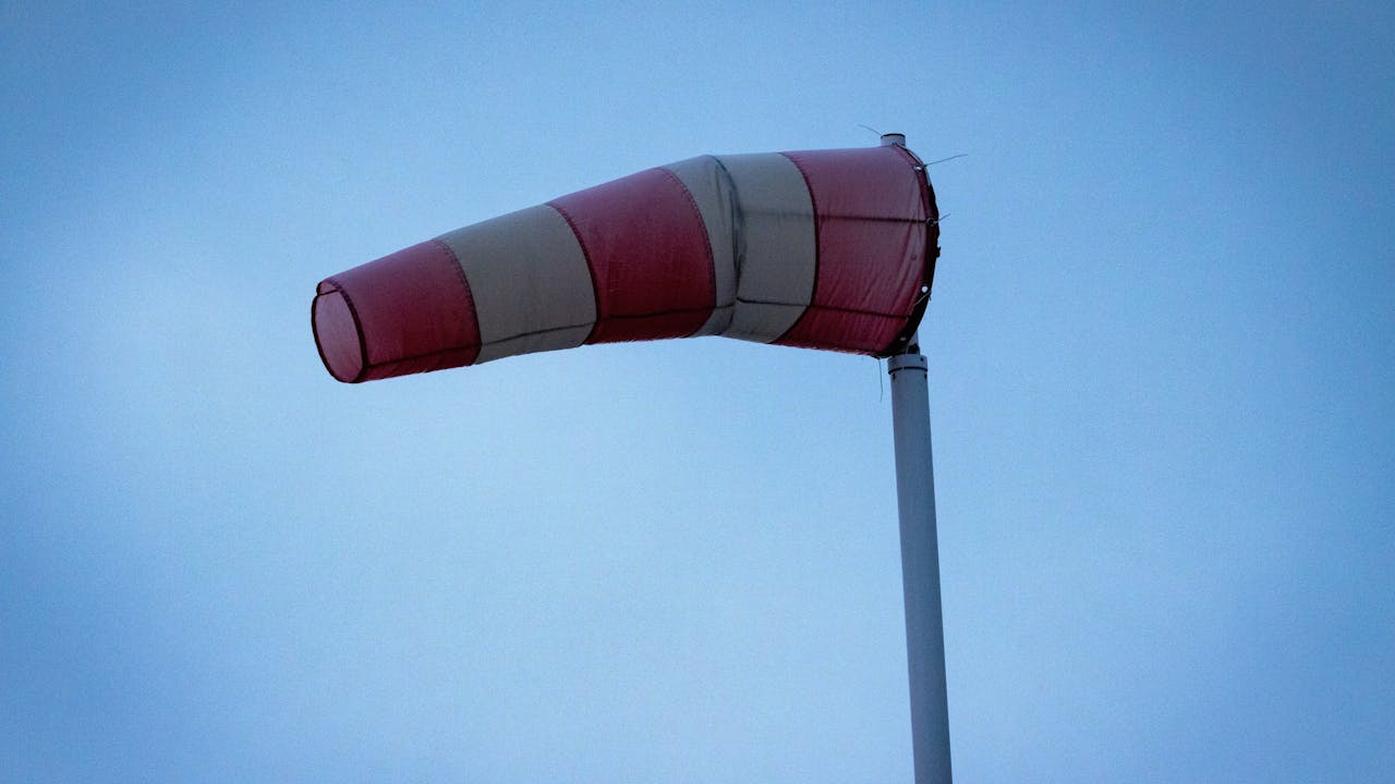 KNMI kondigt code rood af voor noordwesten van Nederland