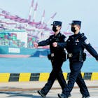 Hoop voor importbedrijven: Chinese havens komen langzaam weer op gang