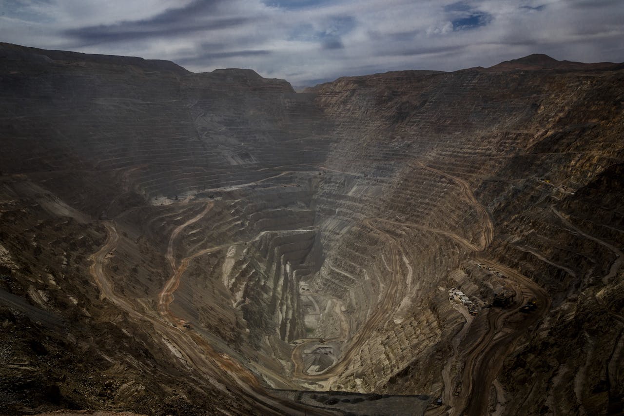 De Chuquicamata-mijn van Codelco in Chili is een van de grootste open kopermijnen ter wereld. Het Chileense staatsbedrijf kampt met grote productieproblemen waardoor de opbrengst van koper snel is teruggelopen.