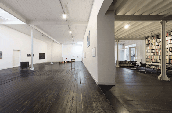Galerie Nouvelles Images in Den Haag.