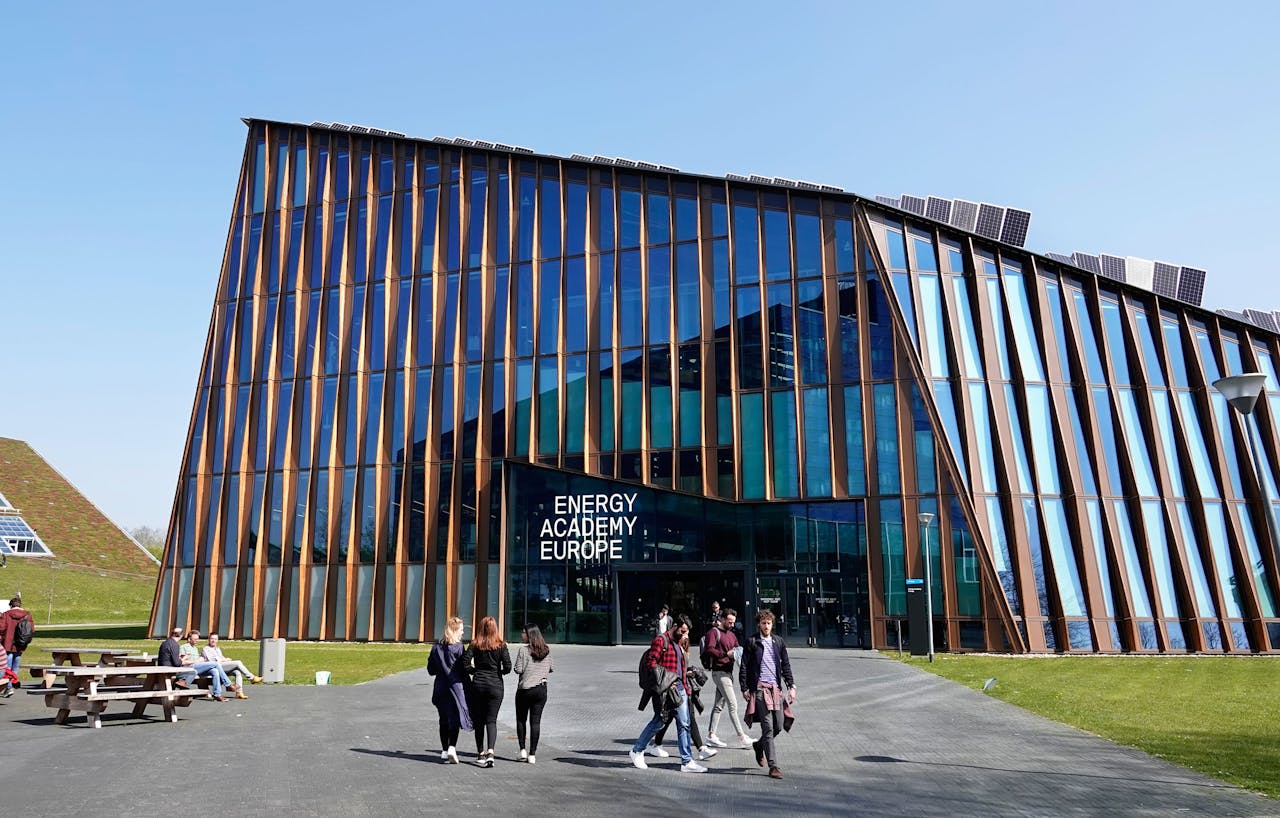 Het Energy Academy-gebouw op de Zernike Campus in Groningen dat in 2016 werd geopend.