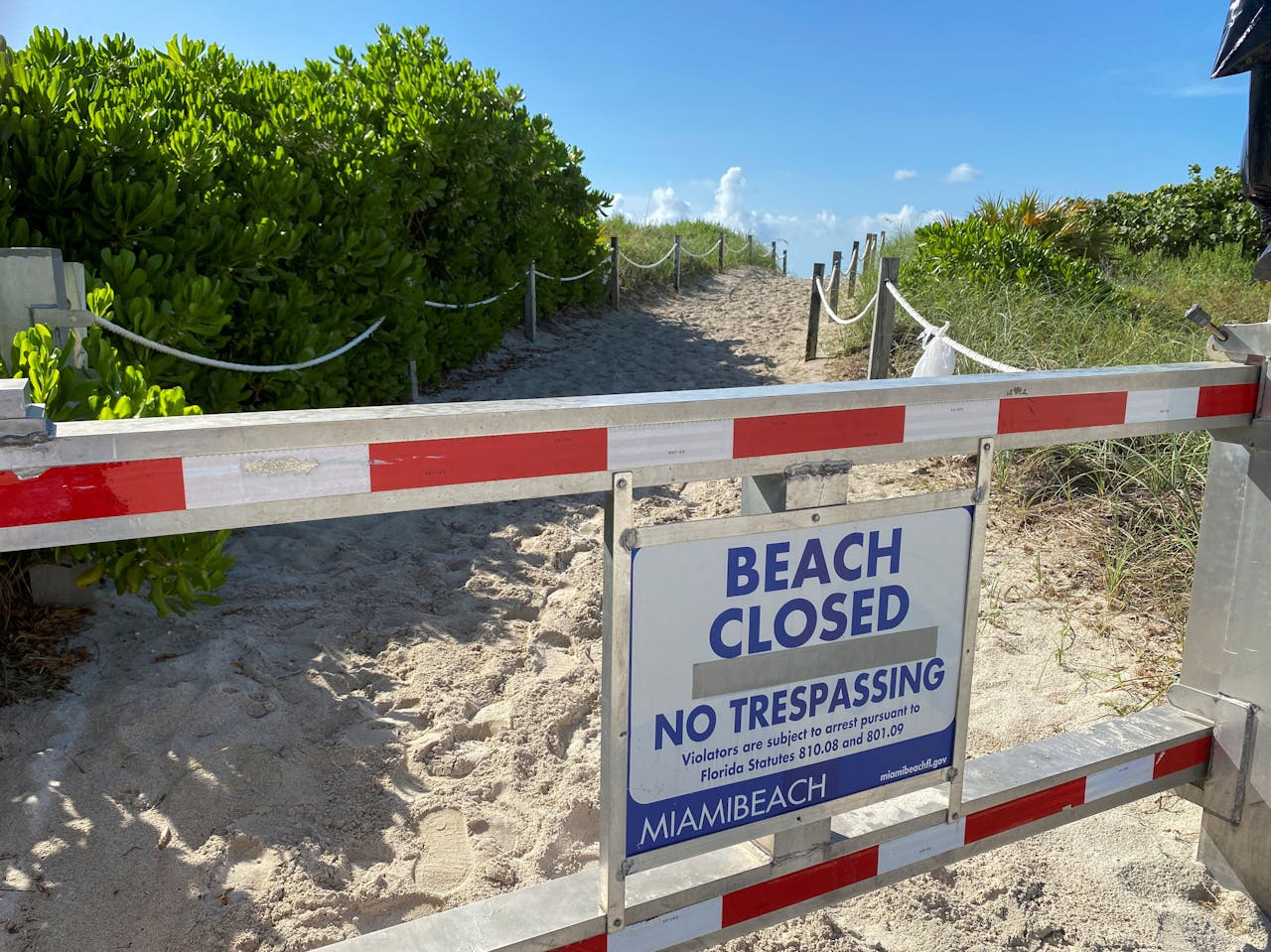 Miami schort de heropening van de economie op vanwege het grote aantal nieuwe coronabesmettingen.