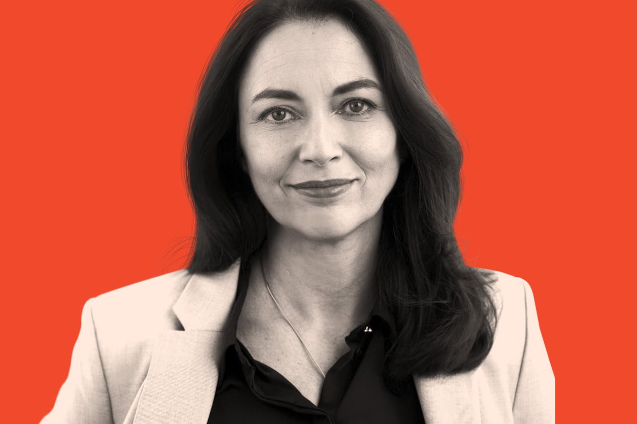 Yasmin Fahimi vertelde bij haar benoeming als voorzitter van de vakbondskoepel dat ze als dochter van een alleenstaande moeder vaak moeite heeft moeten doen om de eindjes aan elkaar te knopen.