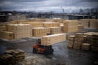 Sancties veroorzaken wilde taferelen in de houtbranche