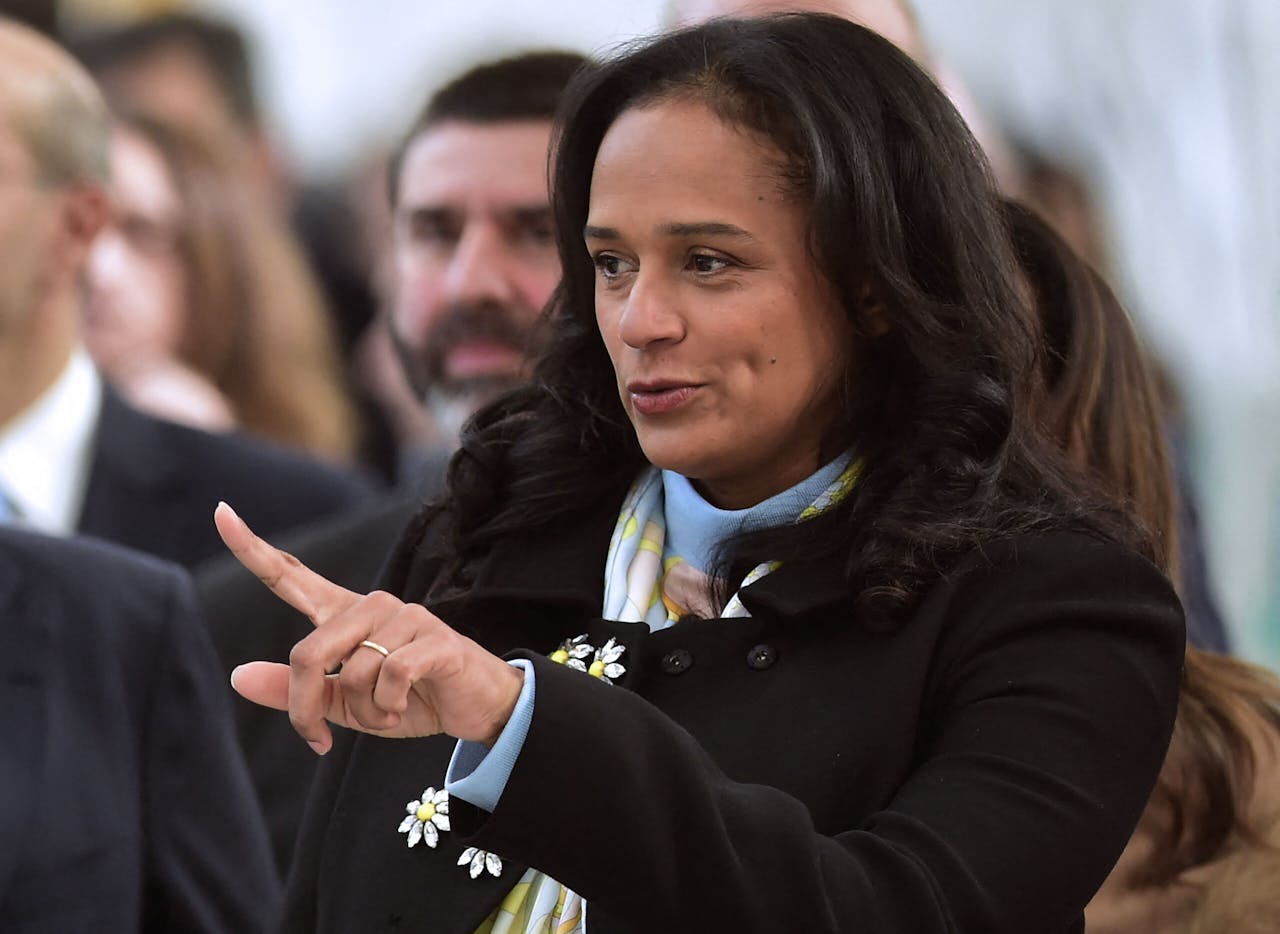 De Angolese zakenvrouw Isabel dos Santos staat te boek als de rijkste vrouw in Afrika. Volgens een geheim arbitragevonnis blijkt ze ook corrupt te zijn.