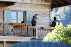 Duitse justitie doet inval bij Beierse villa van oligarch wegens witwassen