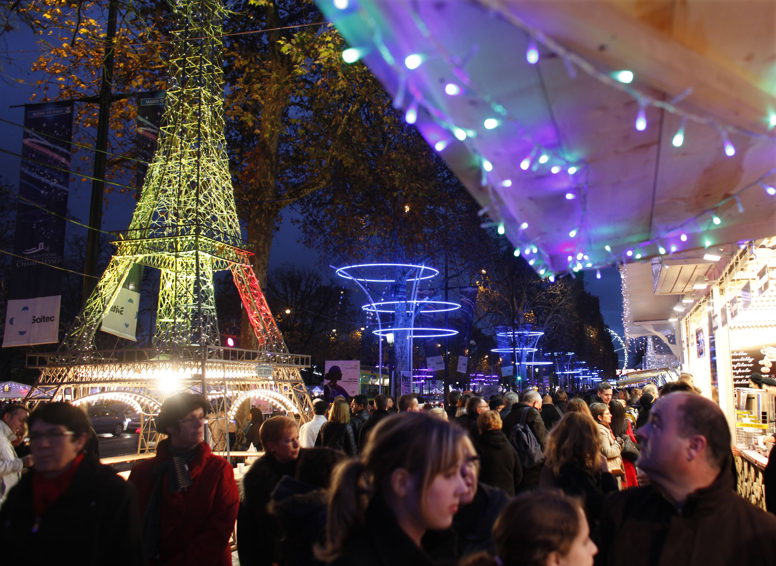 Parijs kerstmarkt op de ChampsElysées is pure oplichterij
