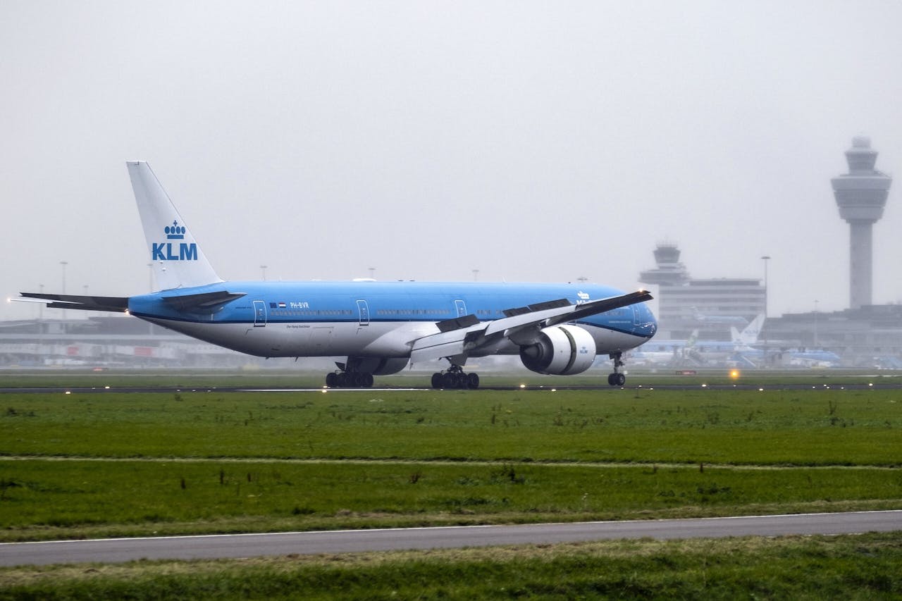 Druk Op Klm Piloten Loopt Verder Op Na Opschorten Miljardensteun Door Hoekstra 