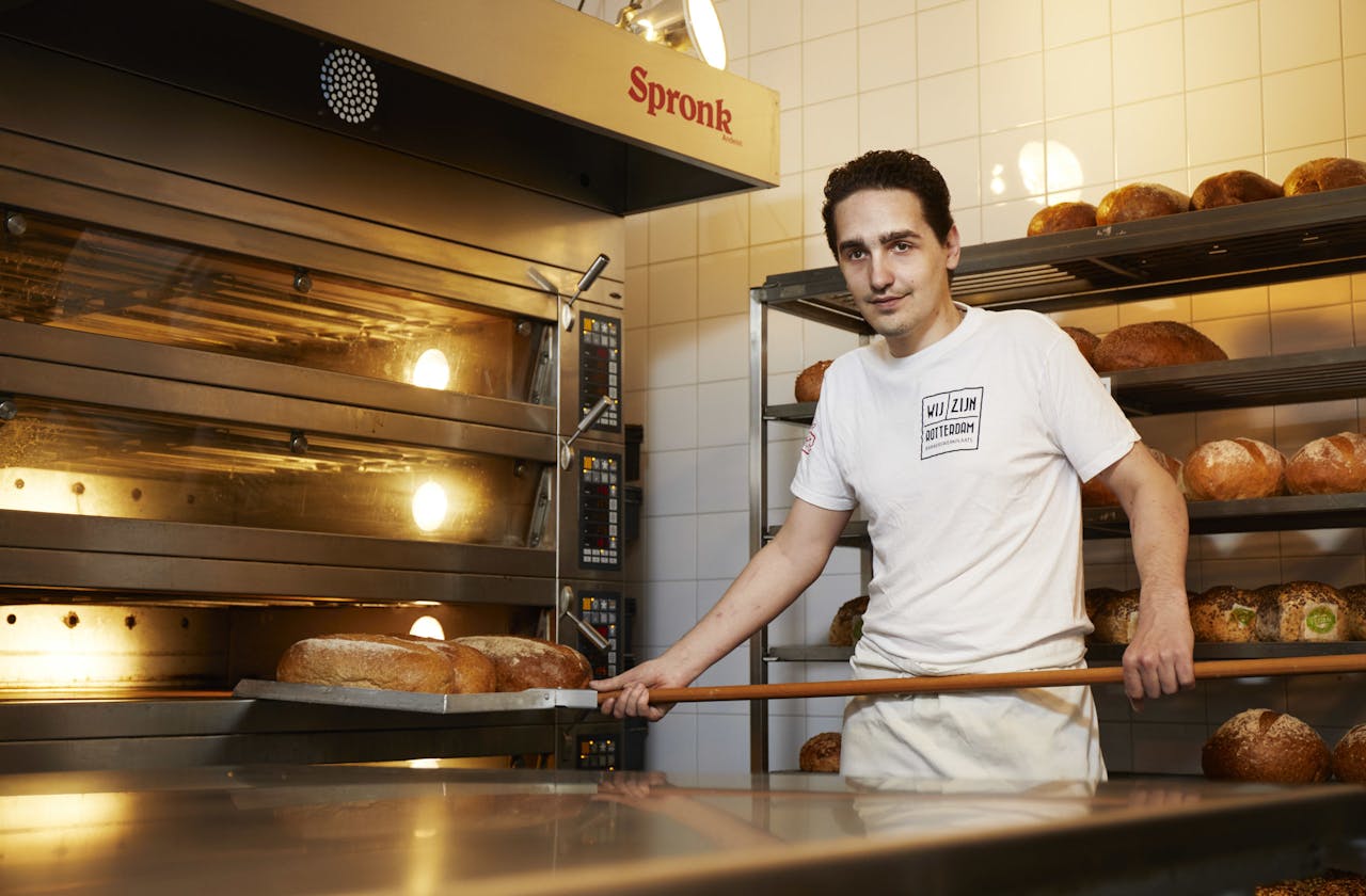 Yoran de Bruin in de Bakkerswerkplaats Rotterdam
