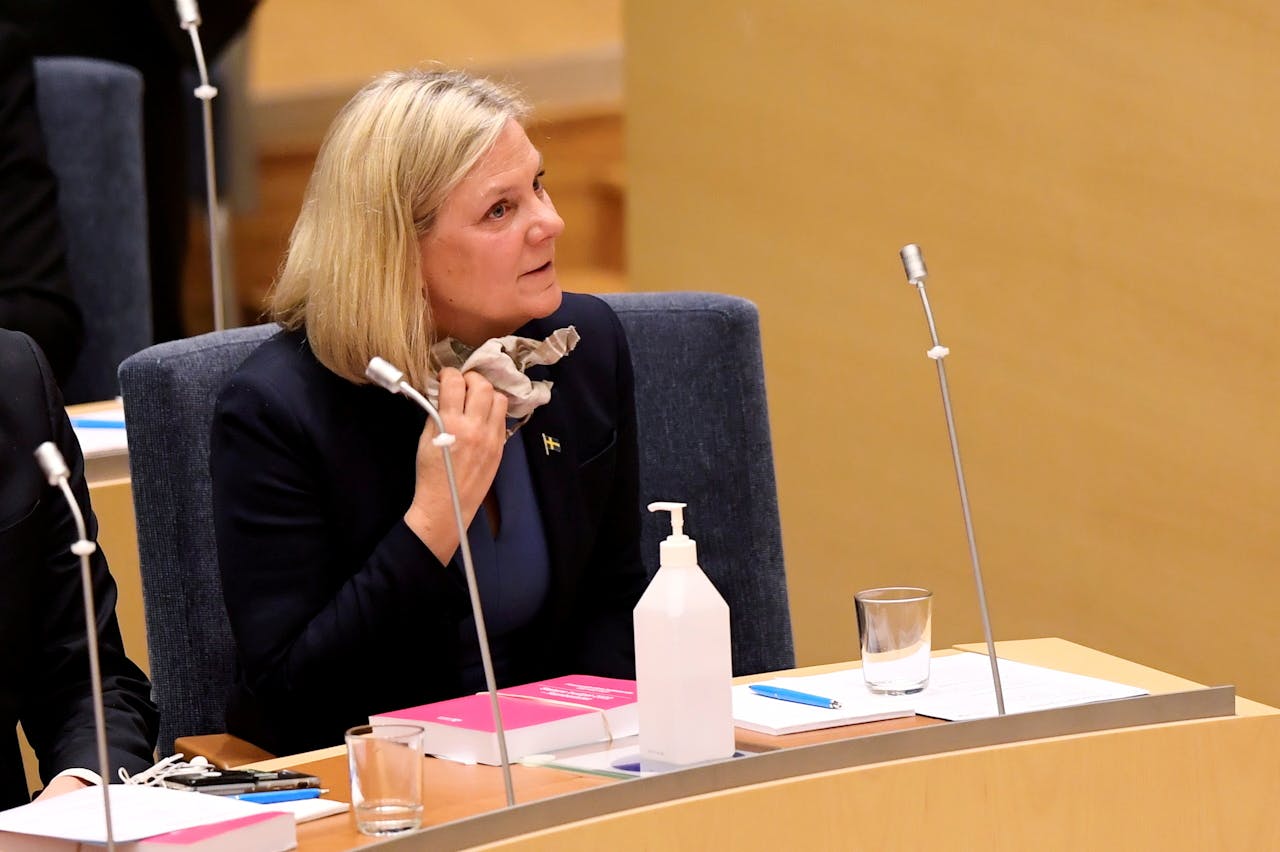 De leider van de Zweedse sociaaldemocraten, Magdalena Andersson, moest woensdag zeven uur na haar benoeming alweer terugtreden omdat de Groene Partij haar steun introk.