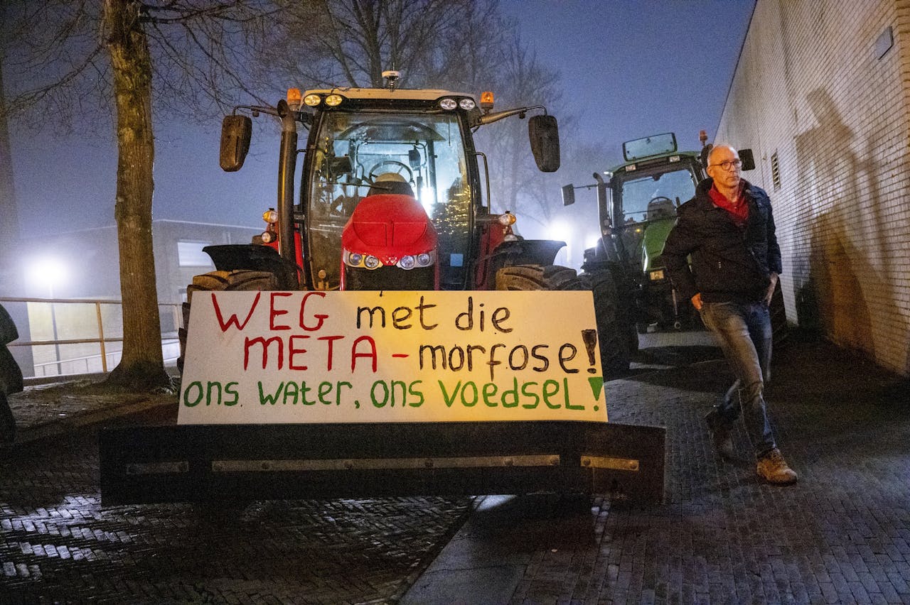 Zeewolde claimde met voorkeursrecht boerengrond voor datacenter van Meta dat na protesten niet doorging.