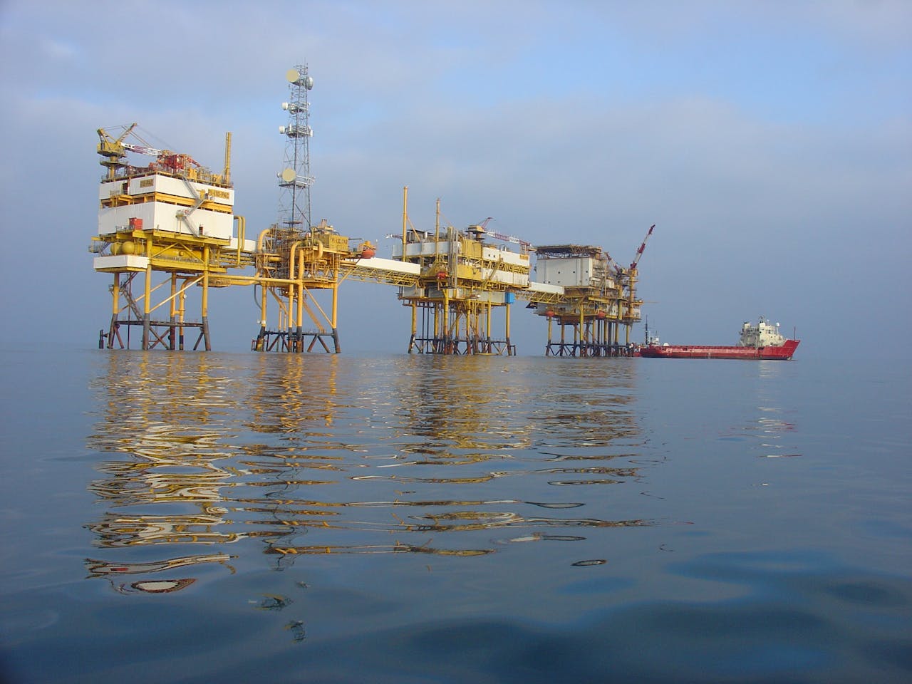 Er is steeds meer activiteit op de gasvelden van de Noordzee nu de gasprijzen hoog staan en Rusland langzaam zijn gaskraan dichtdraait.