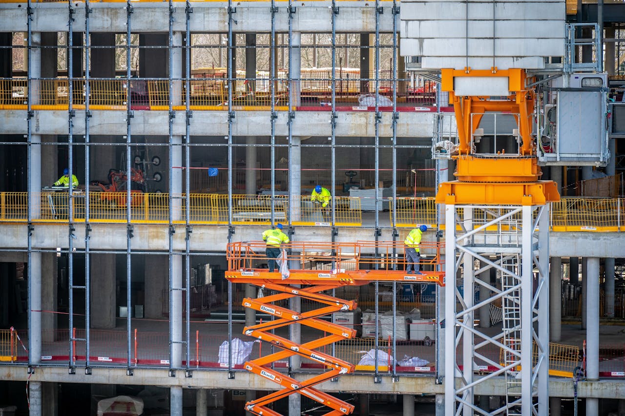 Nieuwbouwproject in Amsterdam-Noord, achter het Eye Filmmuseum in de wijk Overhoeks.