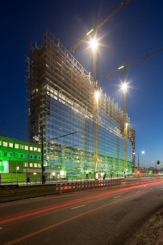 Het Europees Octrooibureau in aanbouw in Rijswijk. Oplevering wordt later dit jaar voorzien.