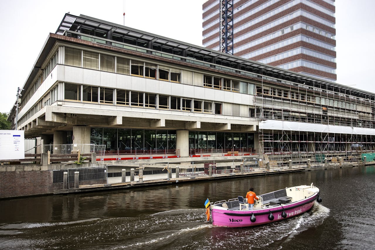 De verbouwing van het hoofdkantoor van De Nederlandsche Bank gaat nog altijd door