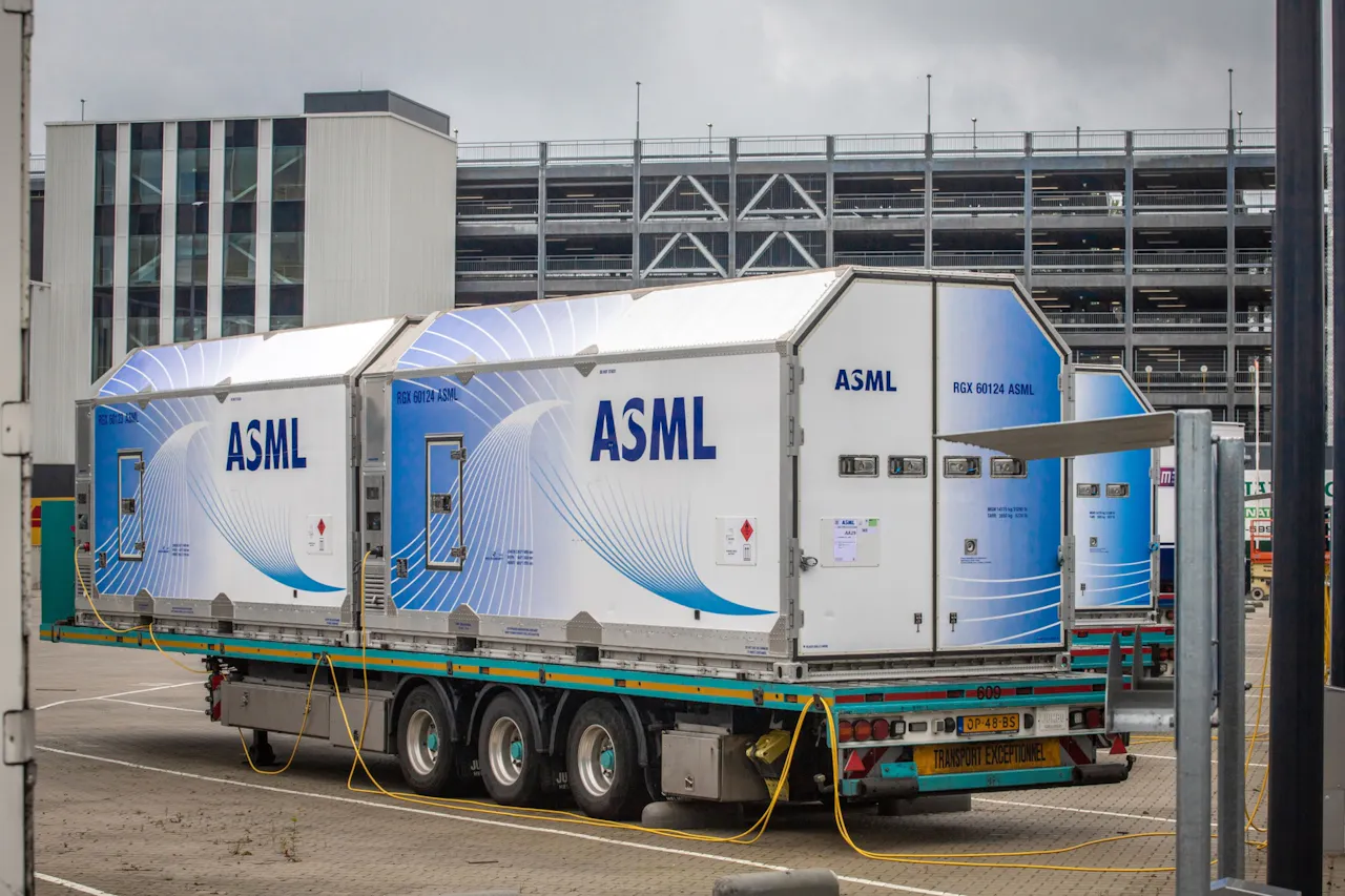 AEX sluit 0,1% hoger, ASML grootste daler